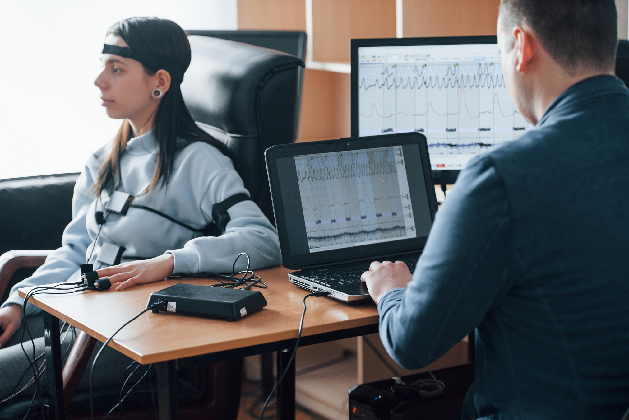 Polygraph-(lie-detection)-technique